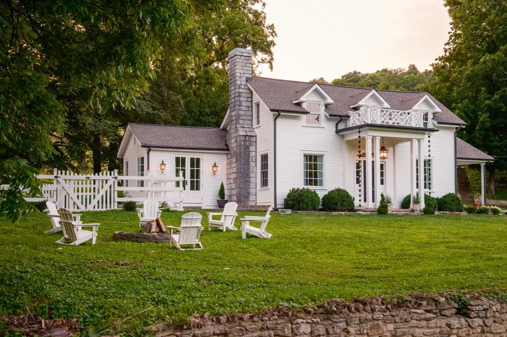 2405 Thompson Road Lewisburg TN 37091