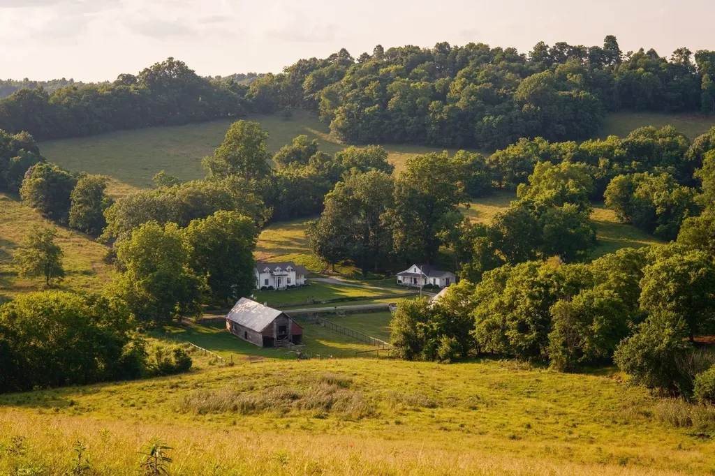 2405 Thompson Road Lewisburg TN 37091