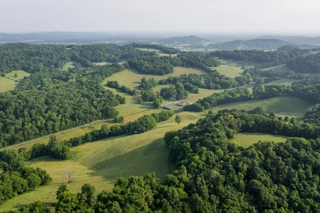 2405 Thompson Road Lewisburg TN 37091