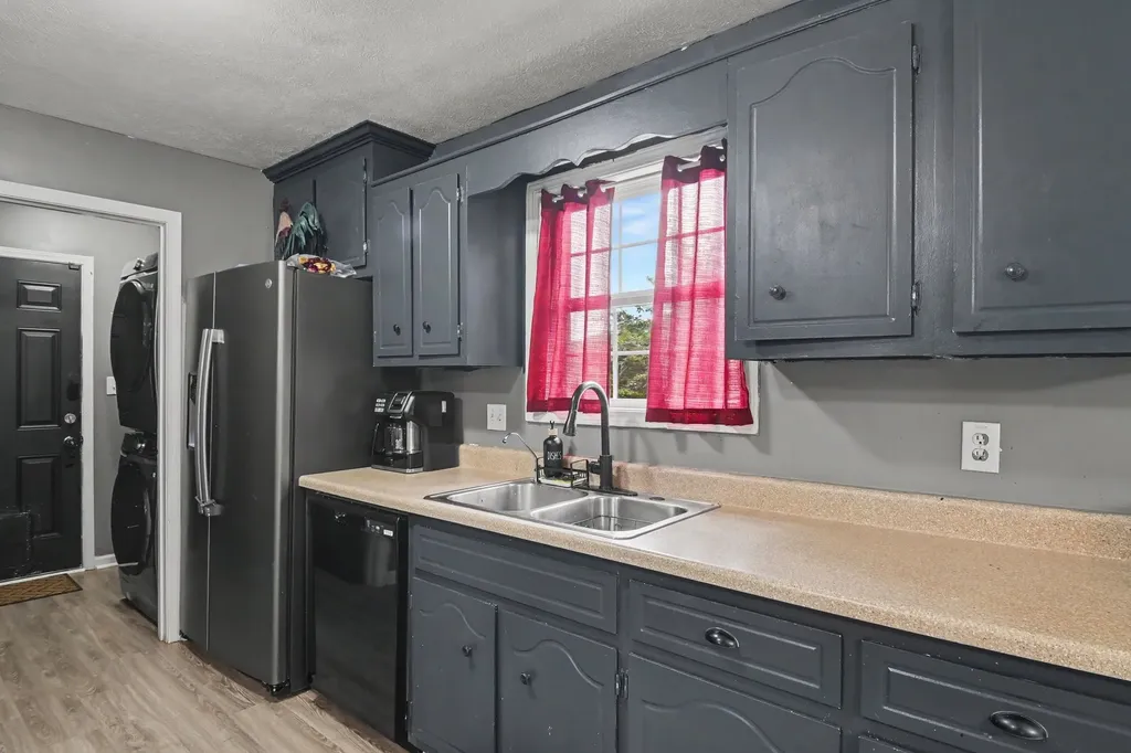3717 S Naples Court Clarksville TN 37040