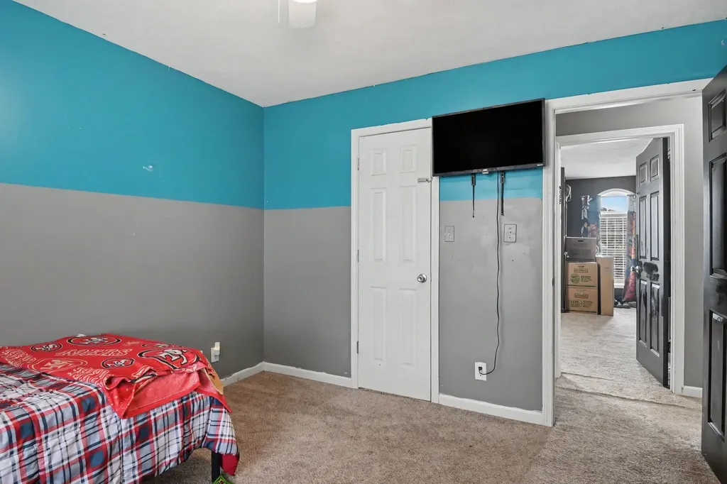 3717 S Naples Court Clarksville TN 37040