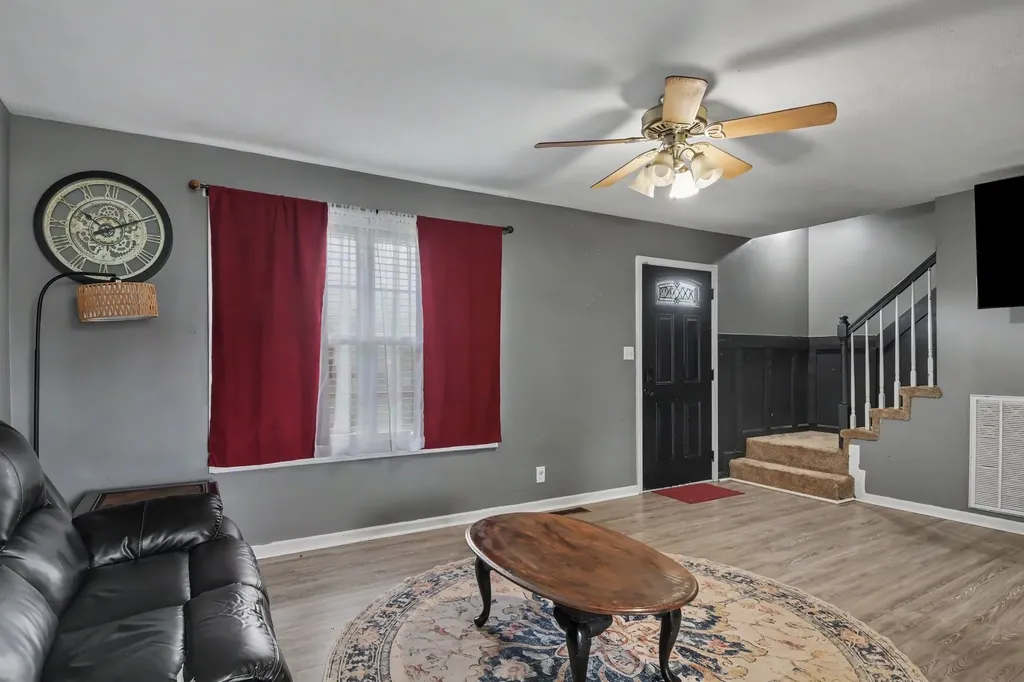3717 S Naples Court Clarksville TN 37040