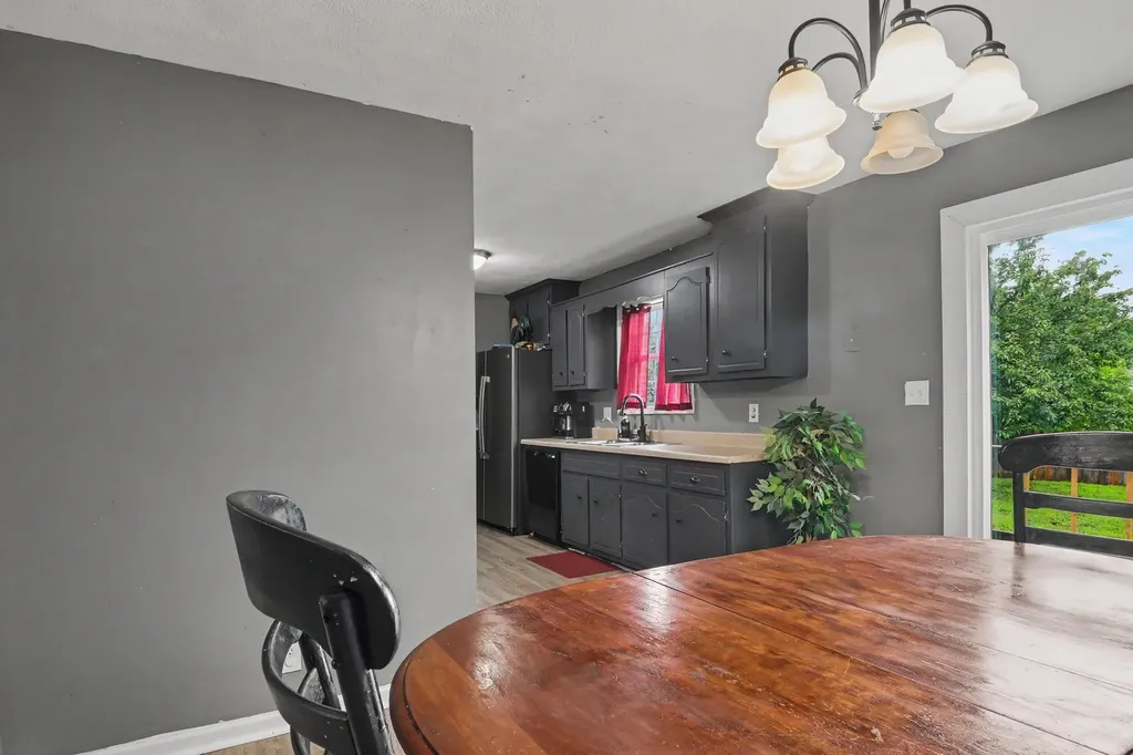 3717 S Naples Court Clarksville TN 37040