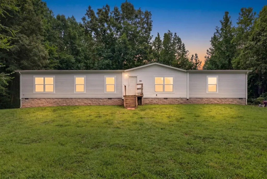 155 Earls Road Dover TN 37058