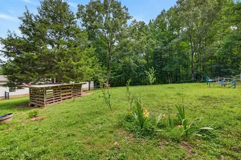 155 Earls Road Dover TN 37058
