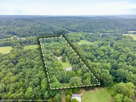 155 Earls Road Dover TN 37058