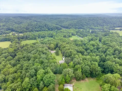 155 Earls Road Dover TN 37058