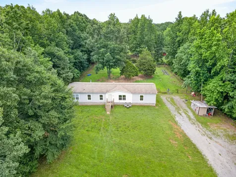 155 Earls Road Dover TN 37058