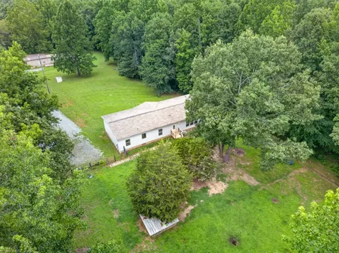 155 Earls Road Dover TN 37058