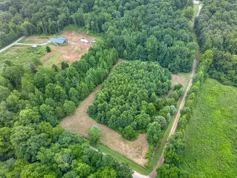 155 Earls Road Dover TN 37058