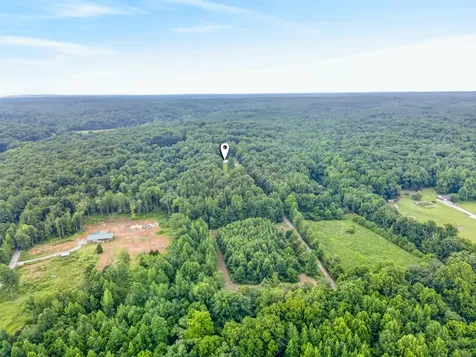 155 Earls Road Dover TN 37058