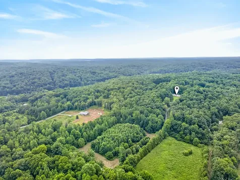 155 Earls Road Dover TN 37058
