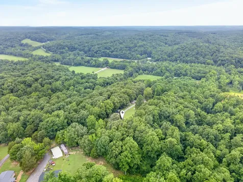 155 Earls Road Dover TN 37058