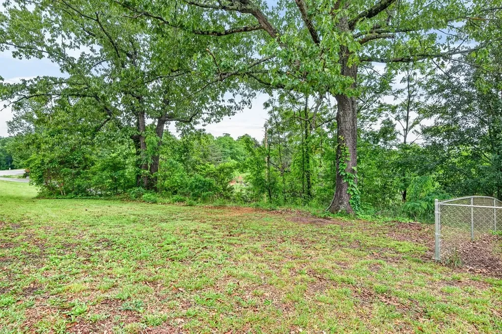 1976 Crossville Highway Sparta TN 38583