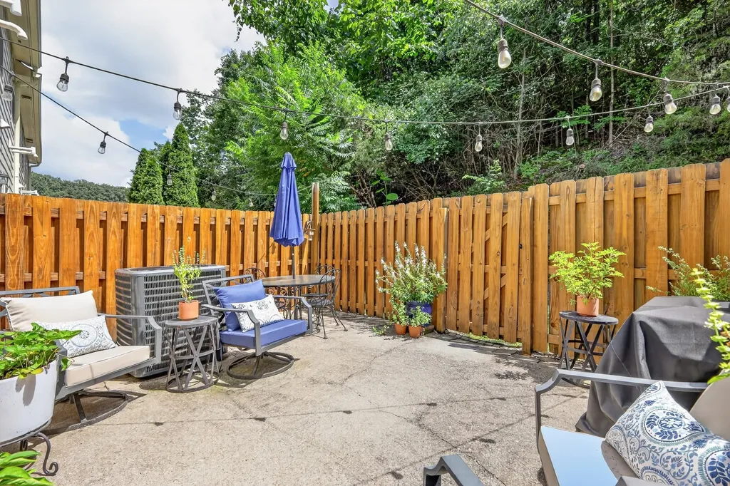 1071 Woodbury Falls Drive Nashville TN 37221