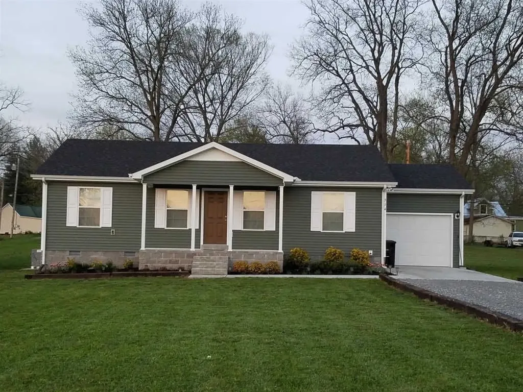 514 NE Atlantic St, NE Tullahoma TN 37388