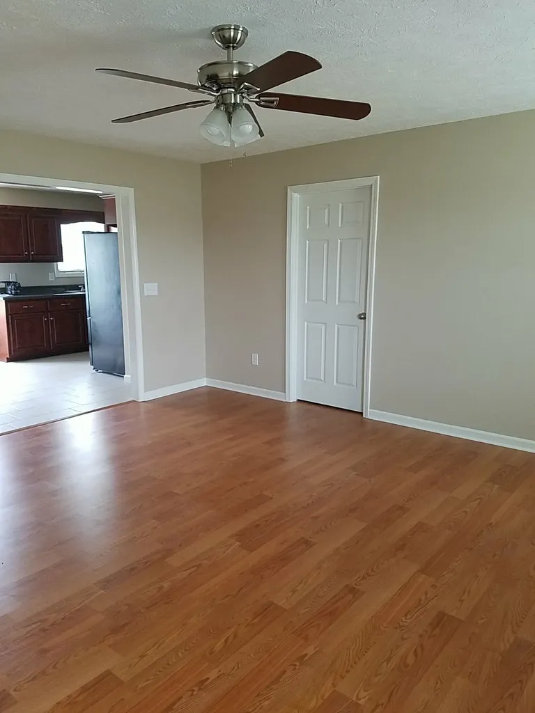 514 NE Atlantic St, NE Tullahoma TN 37388