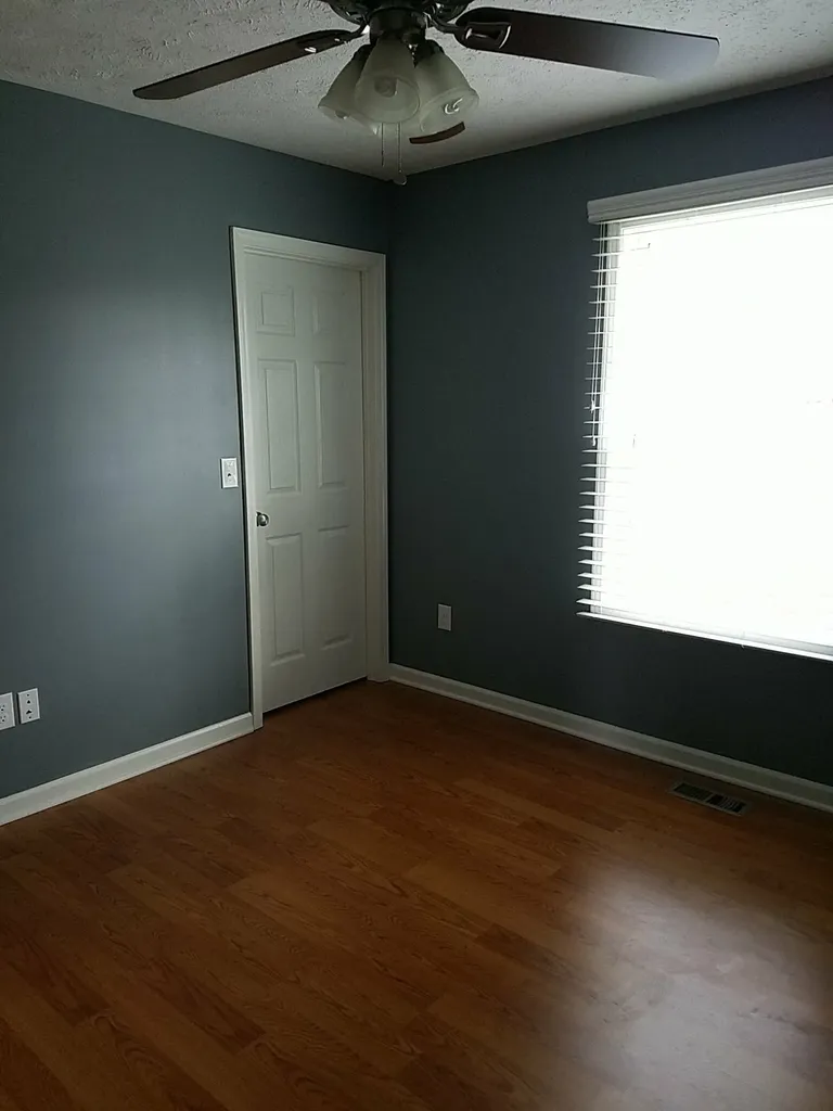 514 NE Atlantic St, NE Tullahoma TN 37388