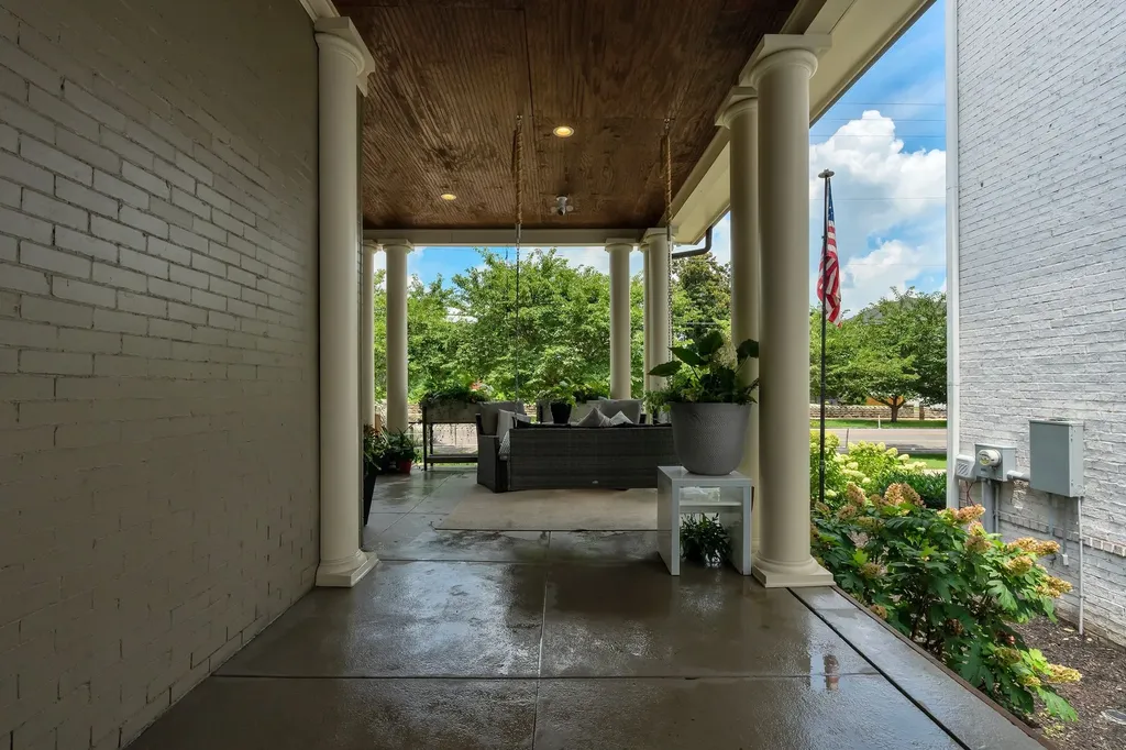 1009 Monroe Street Nashville TN 37208