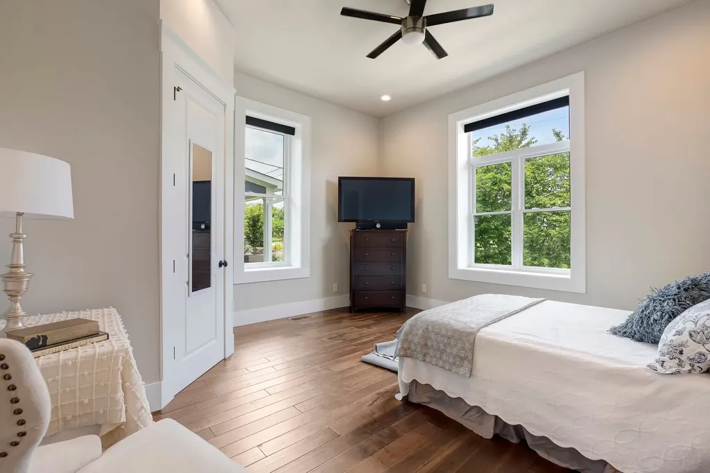 1009 Monroe Street Nashville TN 37208