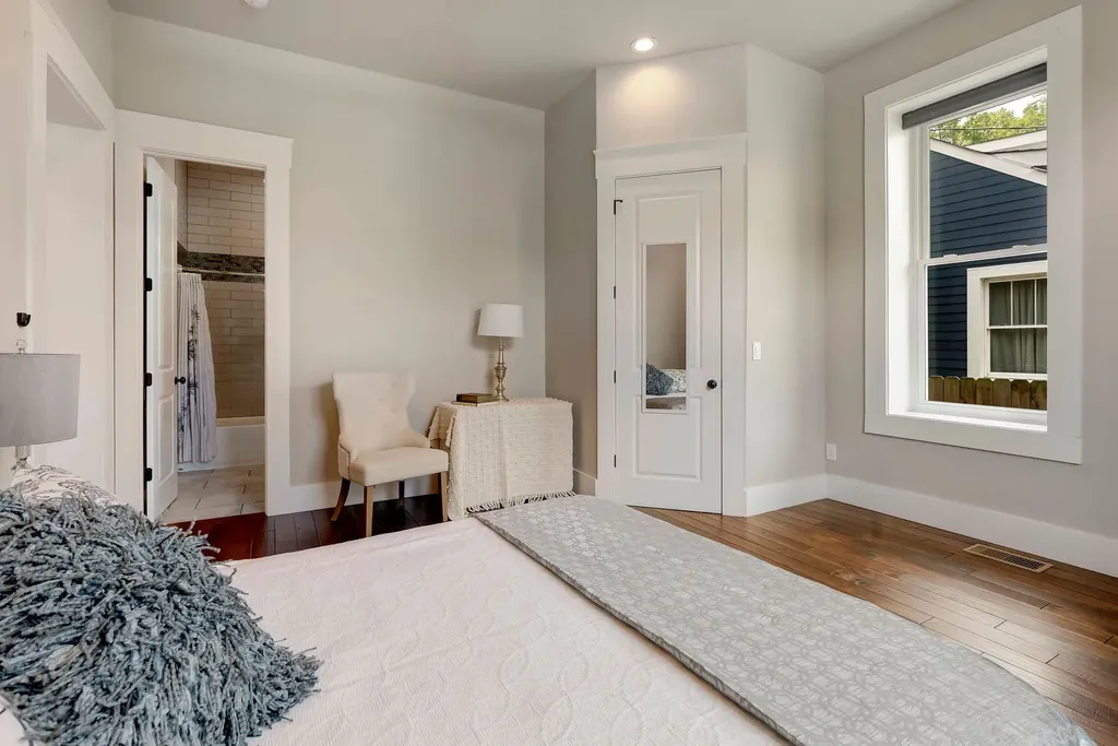 1009 Monroe Street Nashville TN 37208