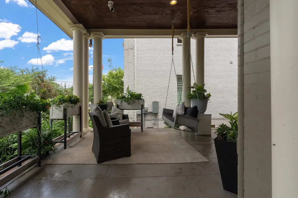 1009 Monroe Street Nashville TN 37208