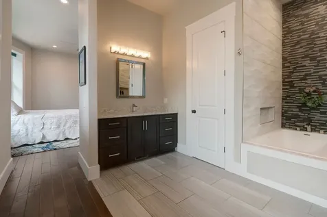 1009 Monroe Street Nashville TN 37208