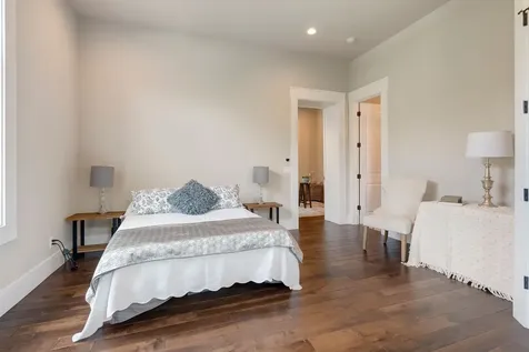 1009 Monroe Street Nashville TN 37208