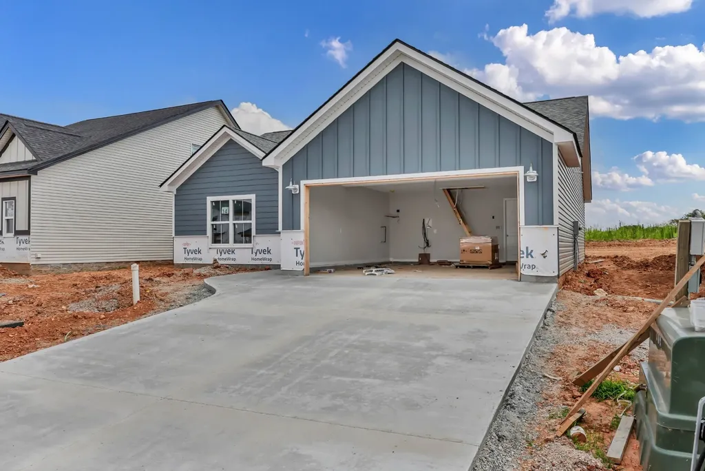 2721 Brewster Drive Clarksville TN 37042