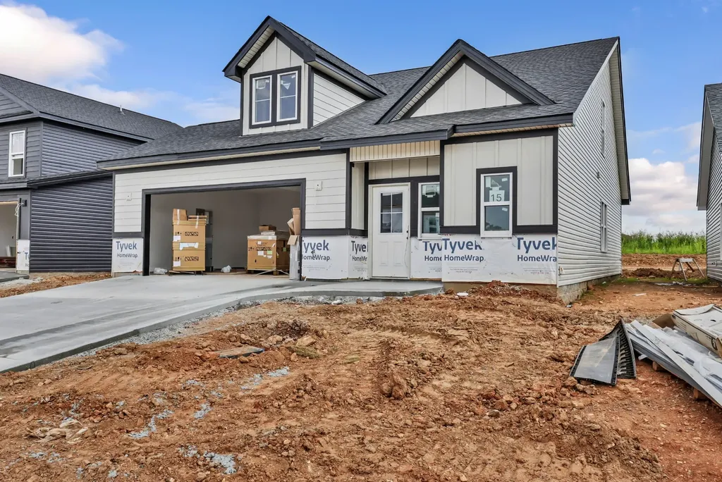 2725 Brewster Drive Clarksville TN 37042