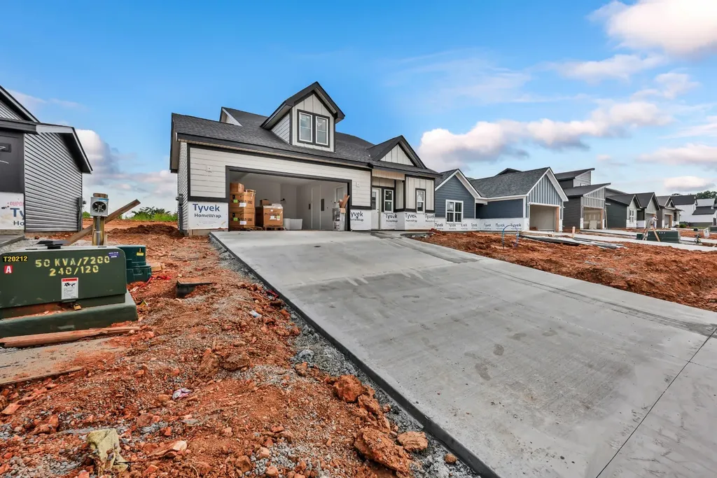 2725 Brewster Drive Clarksville TN 37042