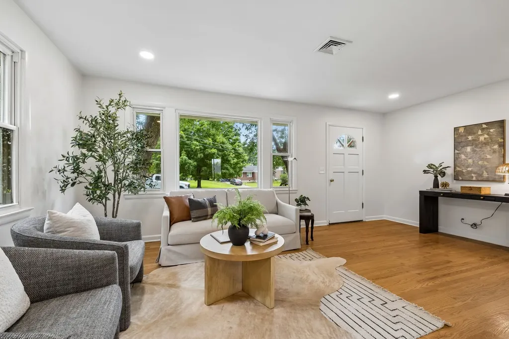2802 Saint Edwards Drive Nashville TN 37211