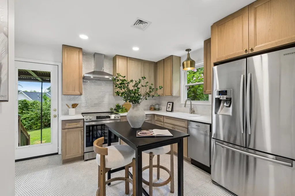 2802 Saint Edwards Drive Nashville TN 37211