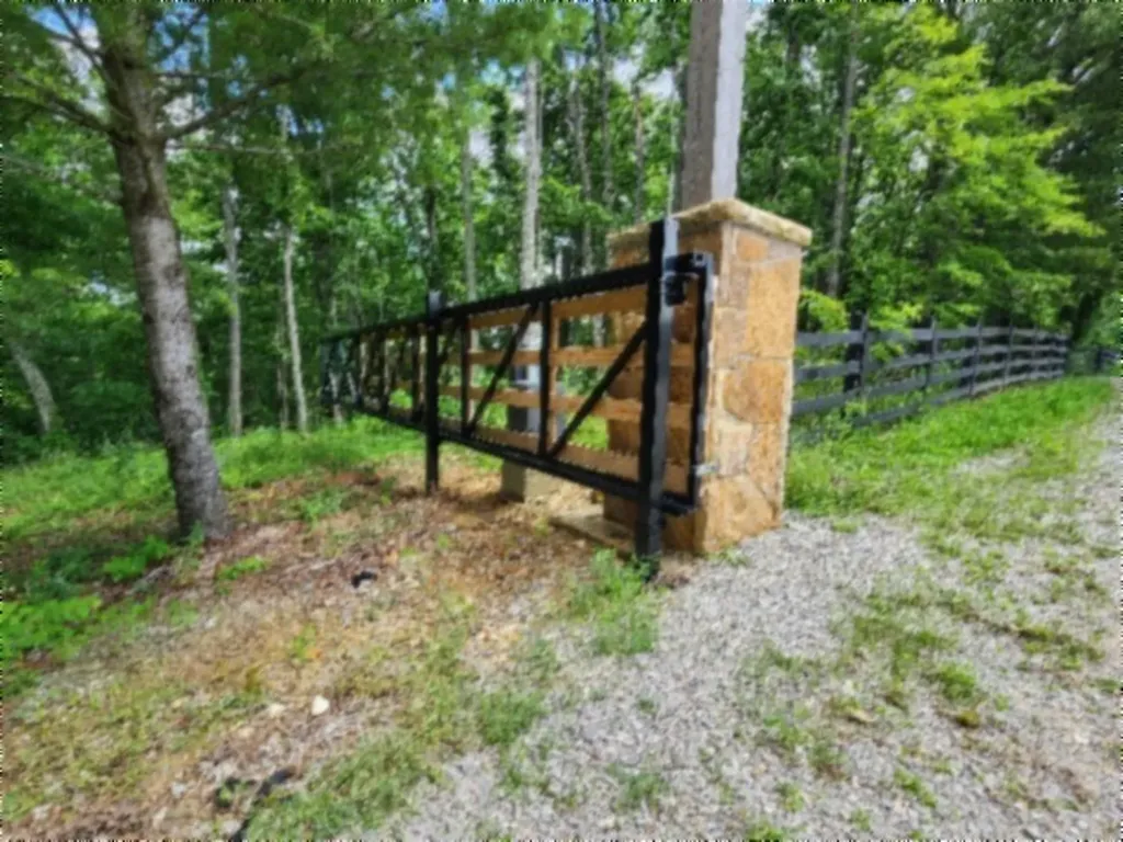 674 Rhodas Way Sunbright TN 37872