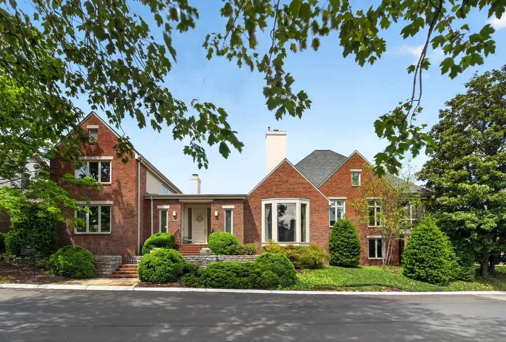 101 Abbottsford Nashville TN 37215
