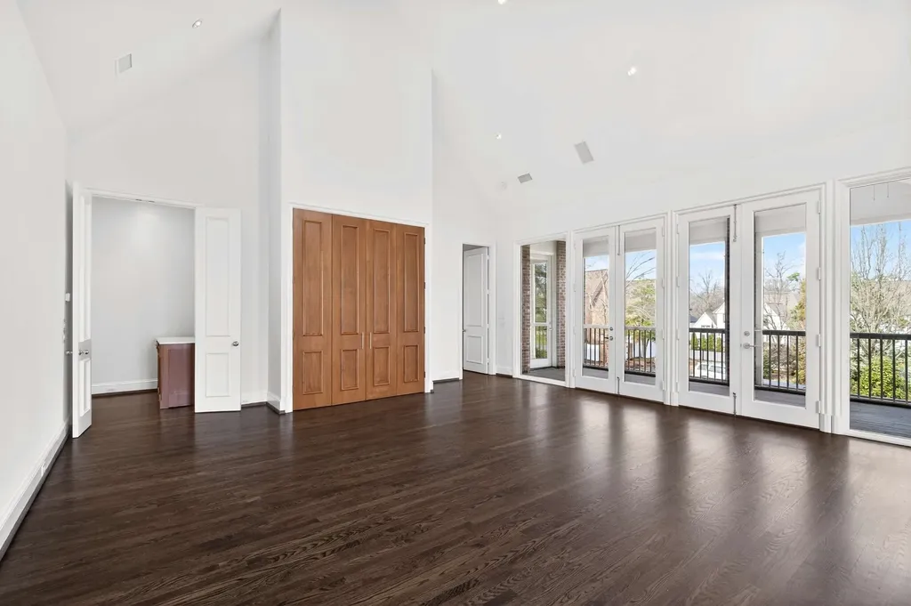 101 Abbottsford Nashville TN 37215