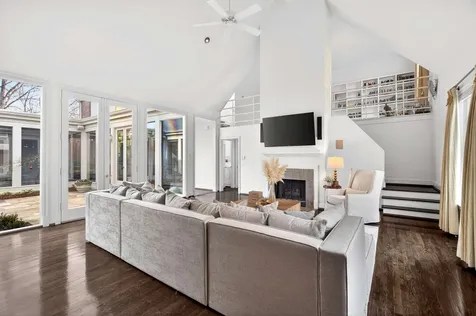 101 Abbottsford Nashville TN 37215