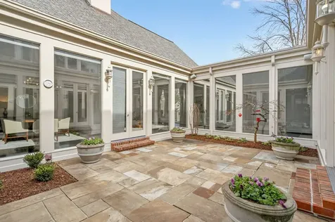 101 Abbottsford Nashville TN 37215