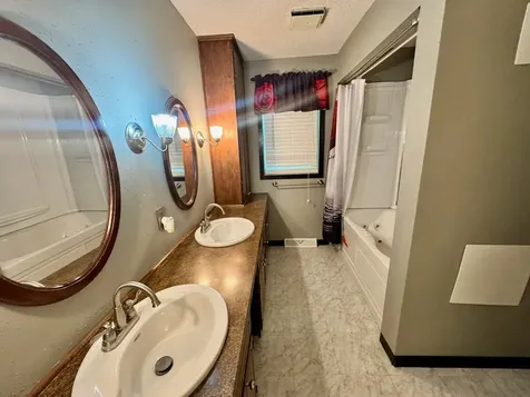 52 Nottingham Lane Murray KY 42071