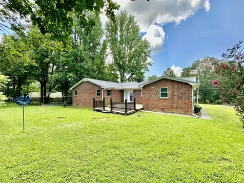 52 Nottingham Lane Murray KY 42071