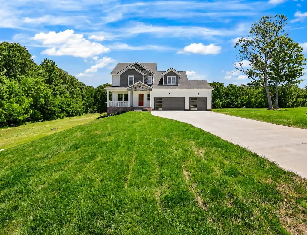 233 Lewis Grant Lane Southside TN 37171