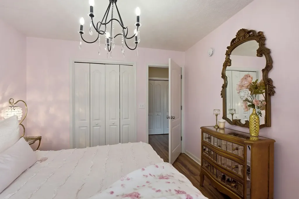 848 Nandina Court Clarksville TN 37043