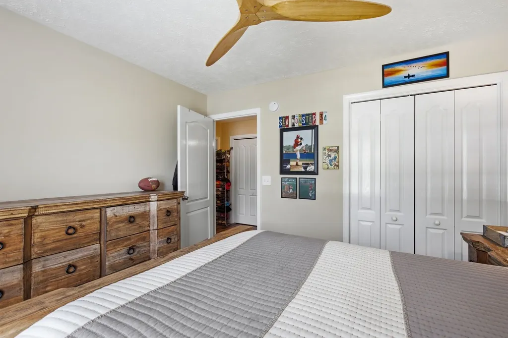848 Nandina Court Clarksville TN 37043