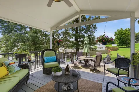 848 Nandina Court Clarksville TN 37043