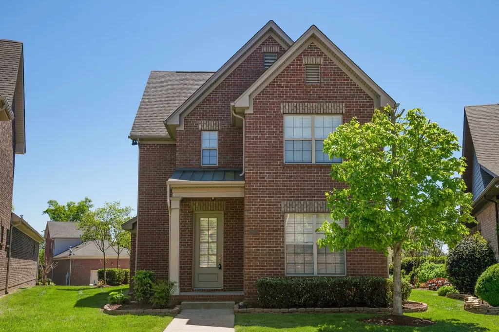 1100 Paddock Park Circle Gallatin TN 37066