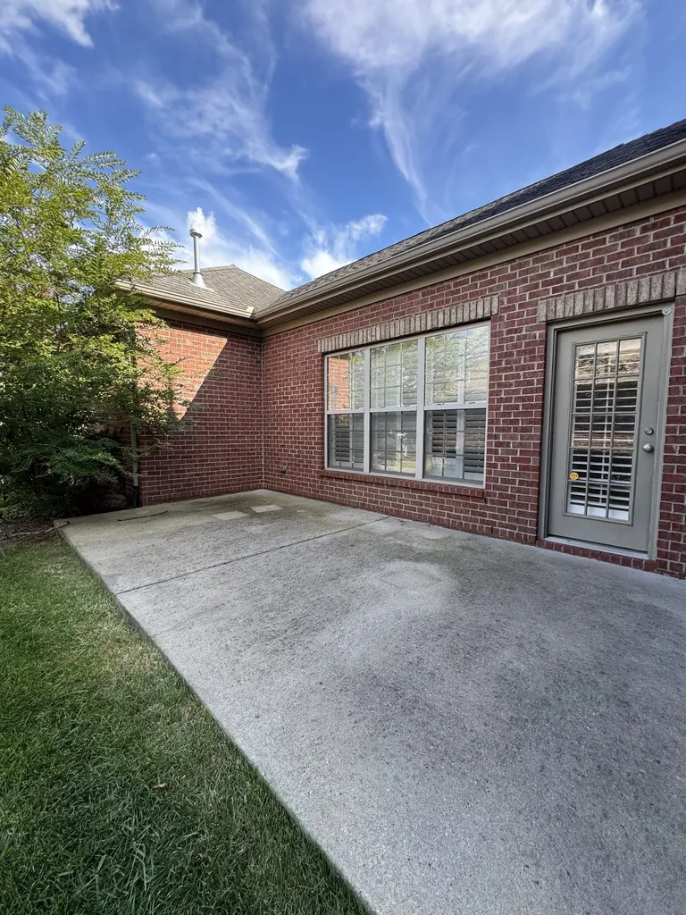 1100 Paddock Park Circle Gallatin TN 37066