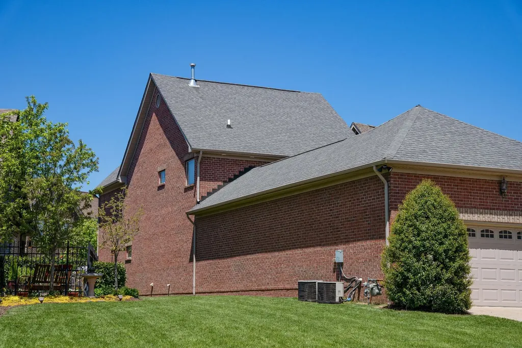 1100 Paddock Park Circle Gallatin TN 37066