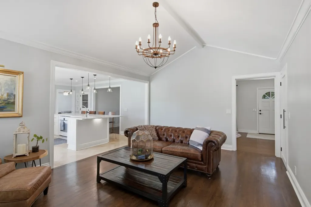5329 Overton Road Nashville TN 37220