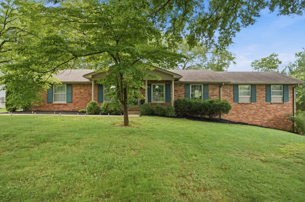 5329 Overton Road Nashville TN 37220