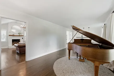 5329 Overton Road Nashville TN 37220